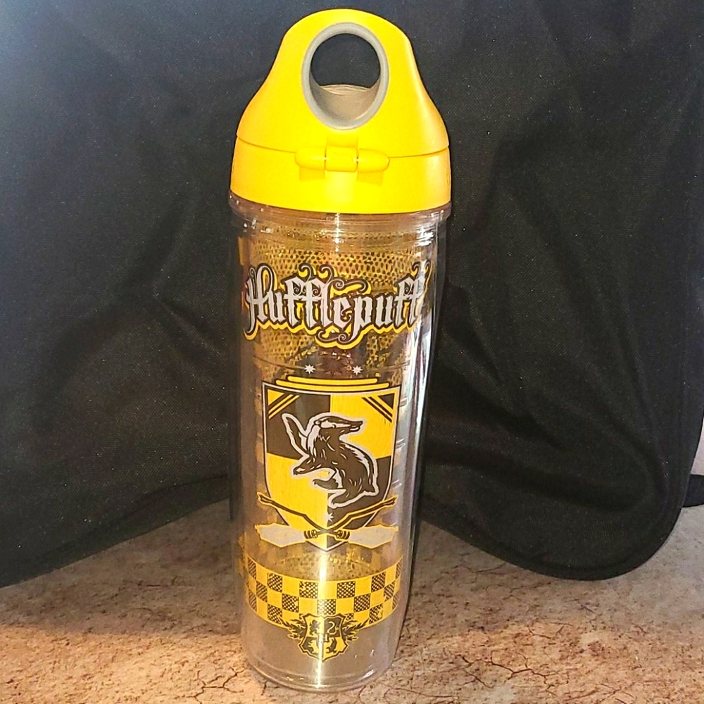 Tervis Hufflepuff plastic bottle